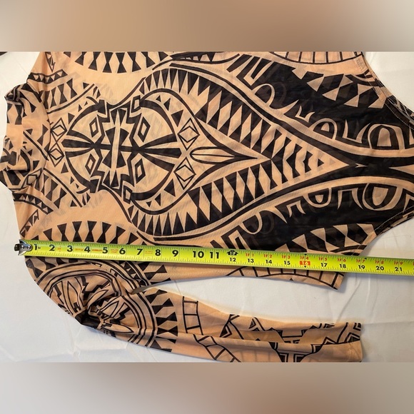 Sheer Mesh Long Sleeve Bodysuit Black & Tan Tribal Print Size XL Runs Small - Picture 14 of 16